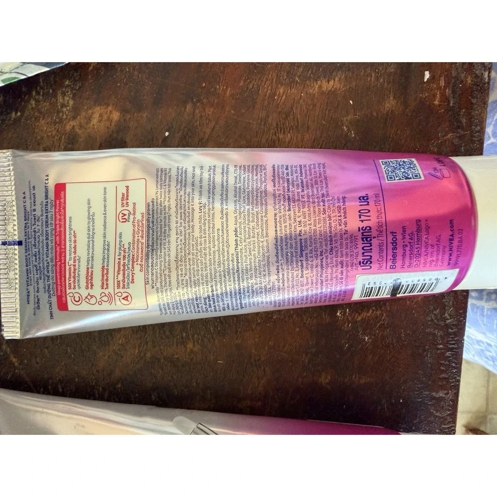 NIVEA Extra Bright C & A Dewy Glow Vitamin Body Serum 170ml Thailand 2 Pack